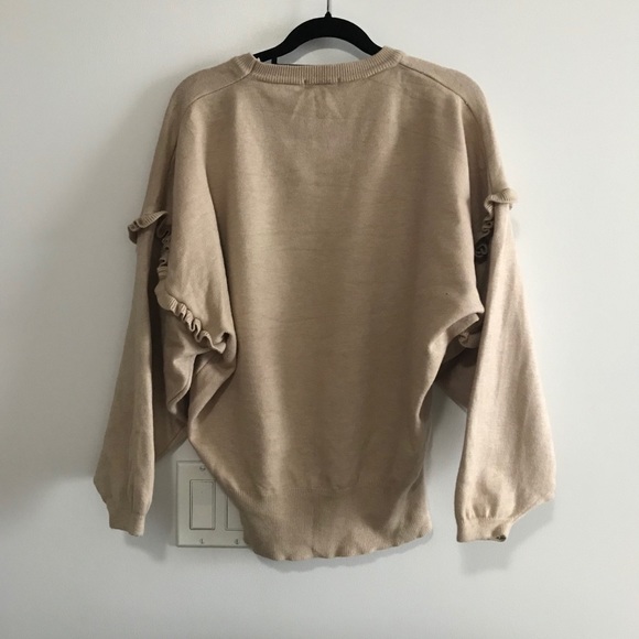 Dolman sleeve sweater - Picture 9 of 15